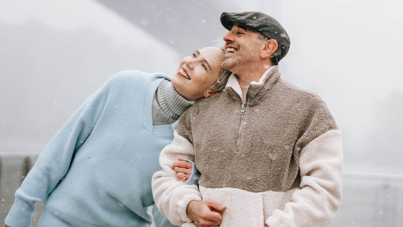Psychology Says If You Can Master These Skills, You Can Make Long-Distance Love Work Couple discovers how to make their long-distance love work.