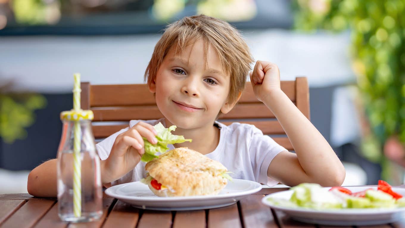 Mom Says Breweries Are The Most Child-Friendly Places After Childless Woman Says Children Shouldn't Be Allowed Kid eating at a brewery