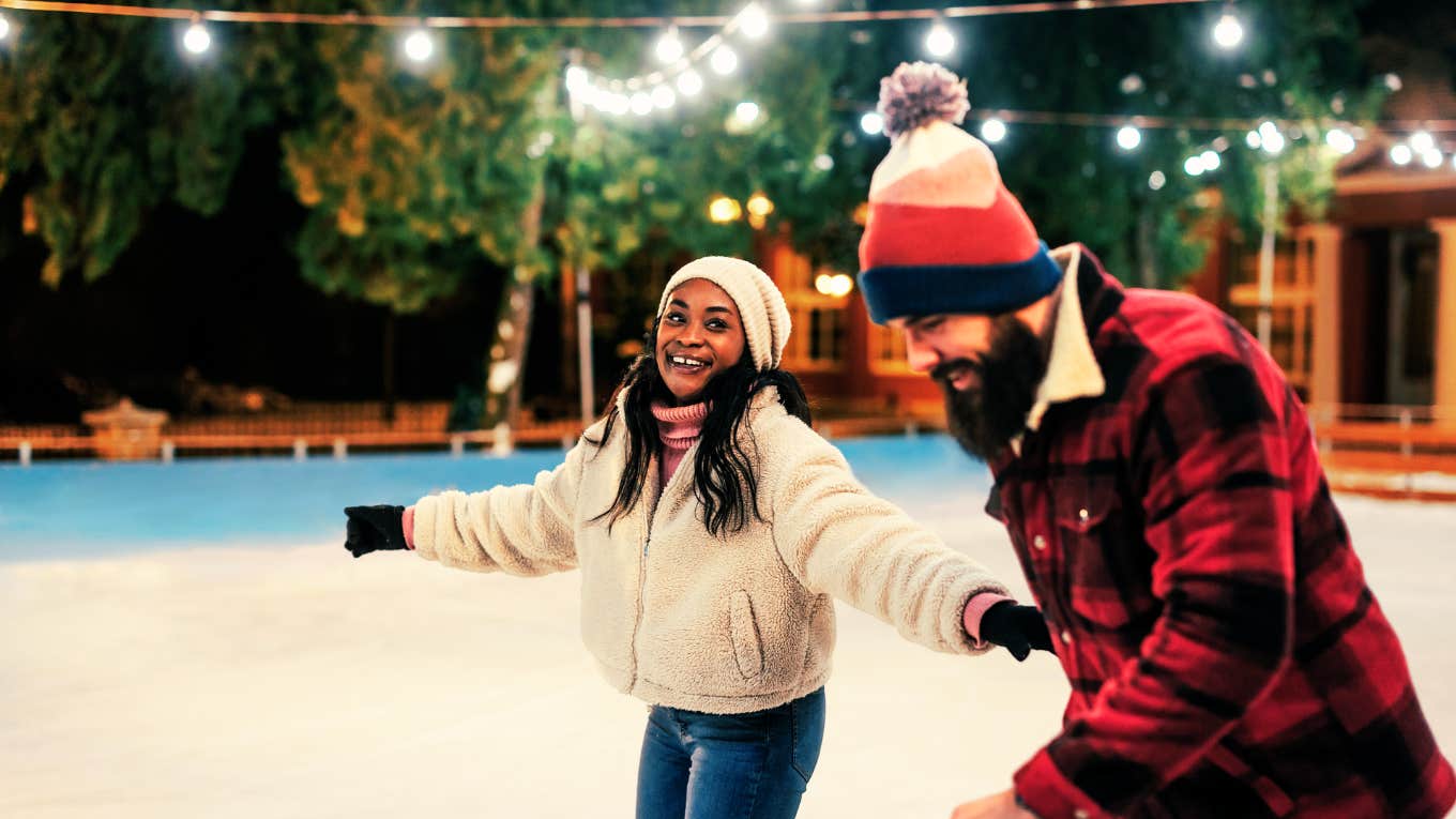 Old-Fashioned Date Ideas Even Gen-Z Will Love Gen z couple on an old fashioned kind of date.