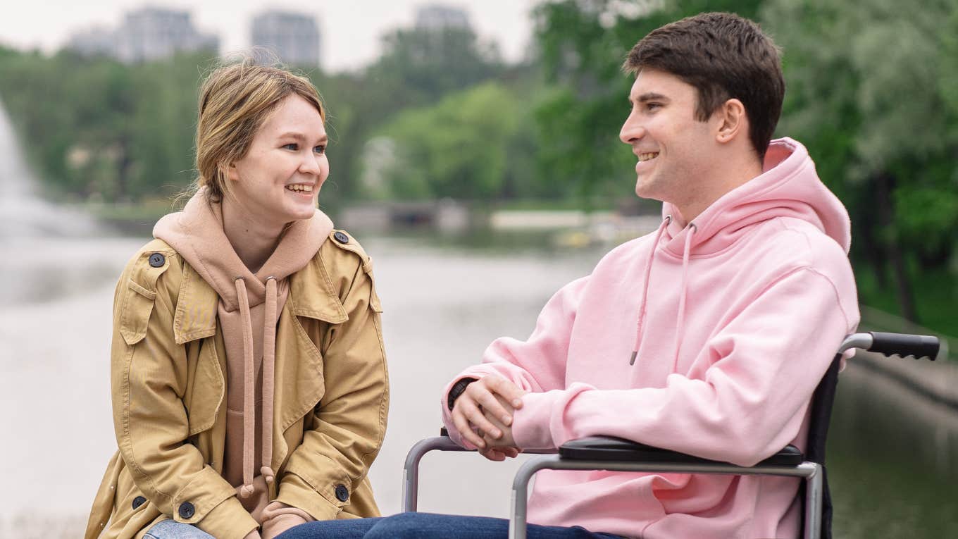 The Soulmate Theory That Says 'Stop Looking For Love' — And Why It Doesn't Work Couple realizes why the soulmate theory does not work.
