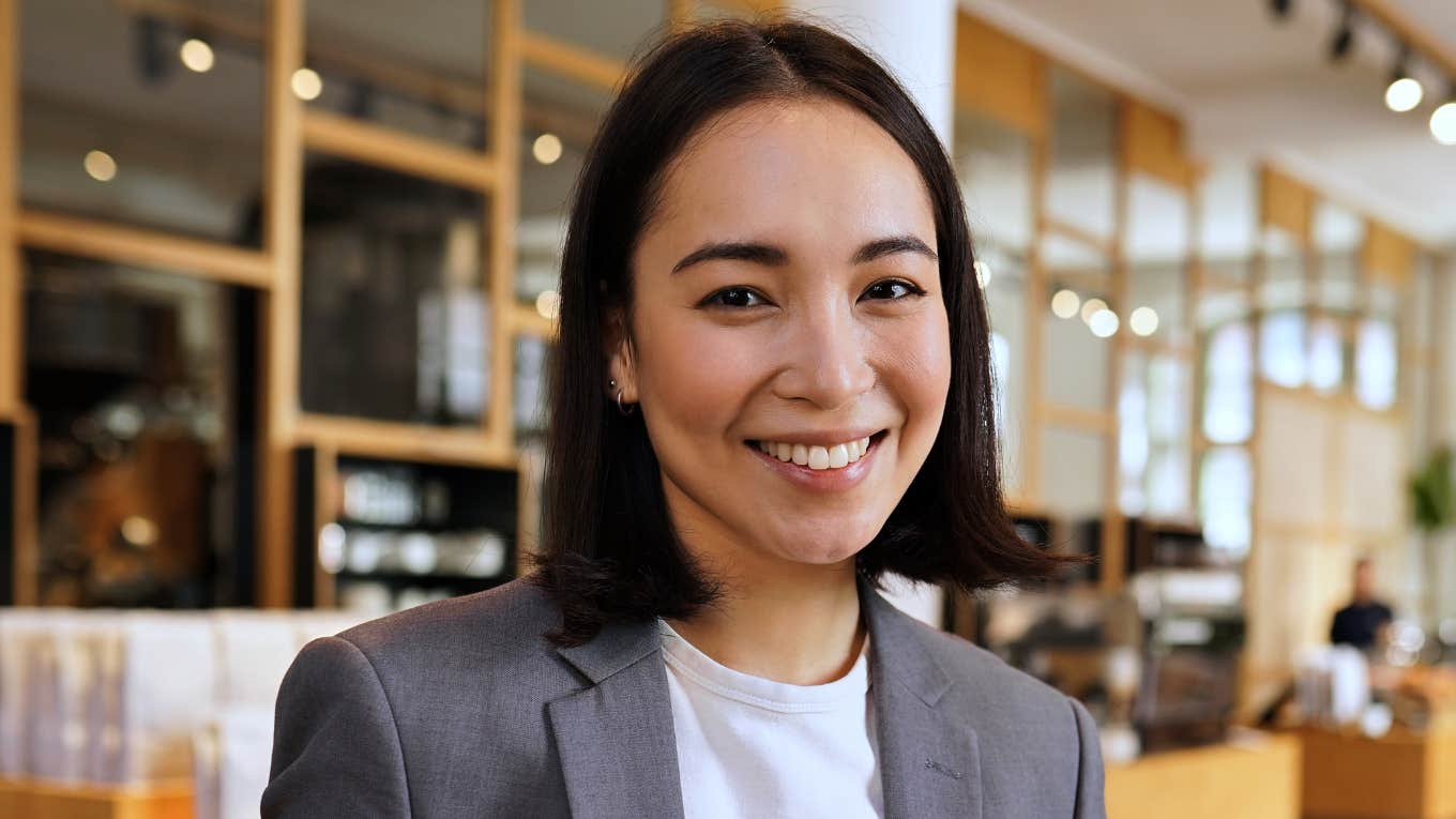 Things Truly Classy People Do Without Even Trying smiling young classy businesswoman