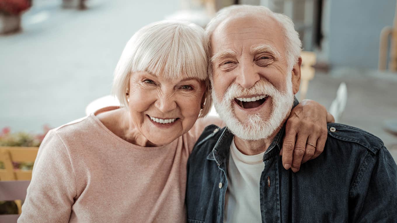 Habits That Were Normal For Boomers But Are Considered Rude Today Baby boomer couple