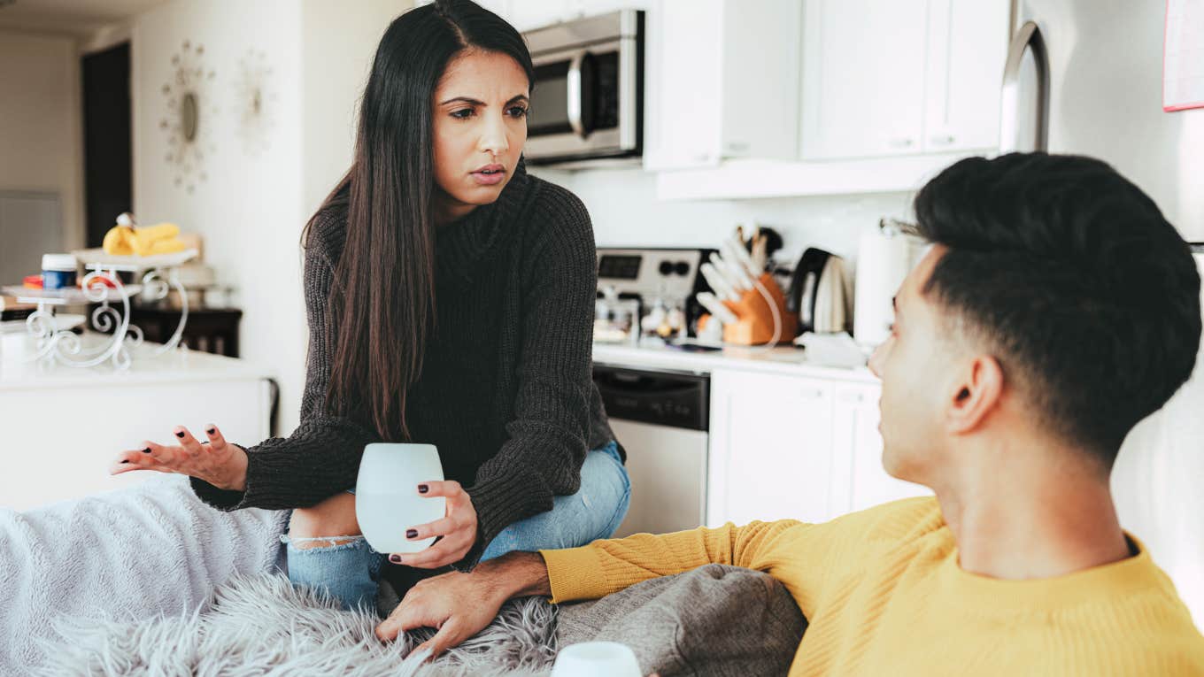 Secrets Of The Wives Who Don't Hold Grudges After A Fight Wife having a fight with her husband.