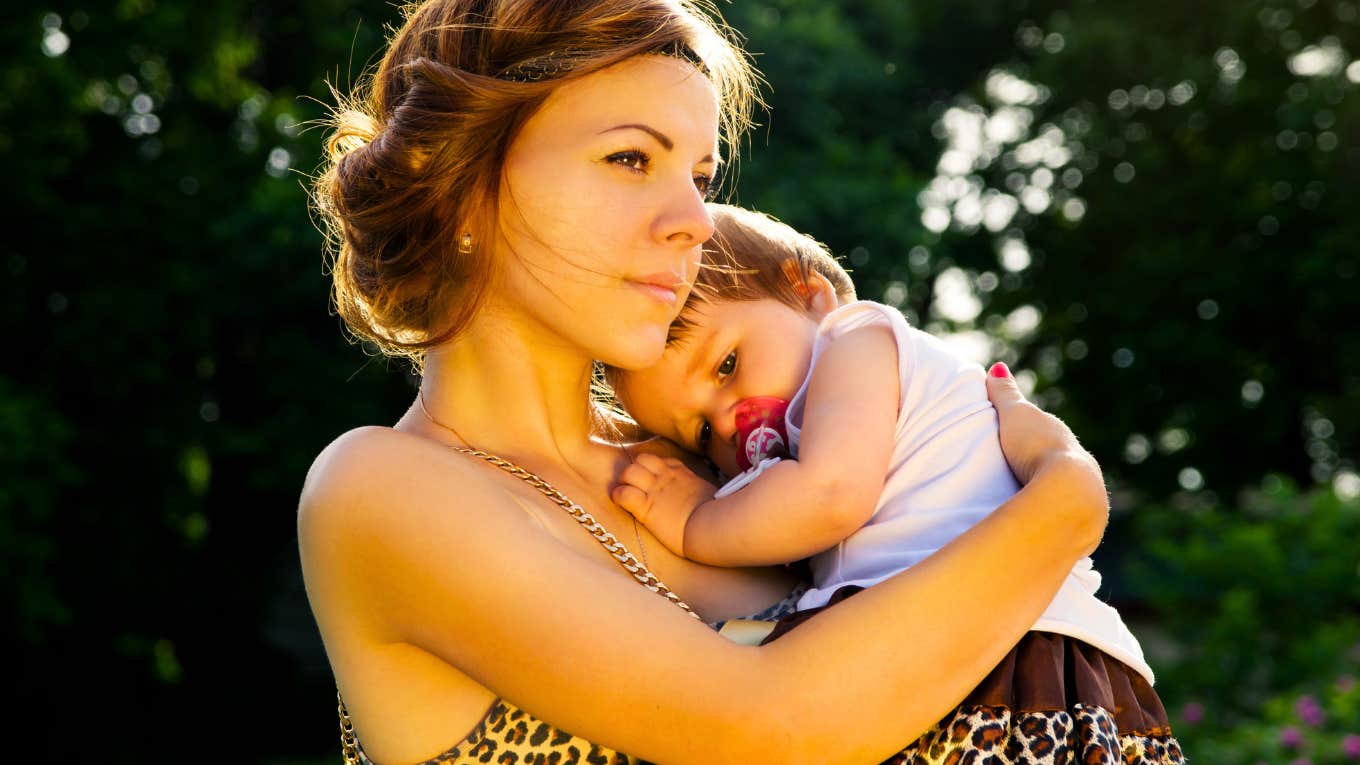 Signs Of An Overprotective Mother Who Was Probably Under-Protected As A Daughter Signs Of An Overprotective Mother Who Was Probably Under-Protected As A Daughter