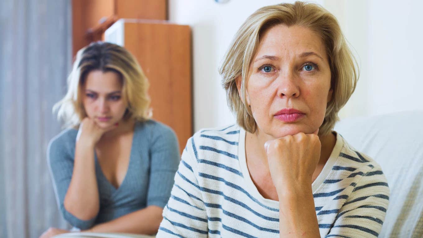 Traits Of A Vindictive Mother That Creates A Lot Of Problems With Her Kids angry mother with sad daughter in background