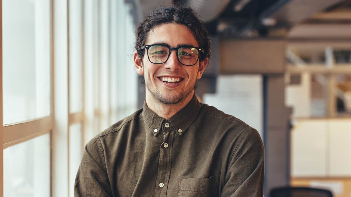 Communication Habits To Make People Instantly Respect And Admire You, According To Psychology Man has habits that people admire and respect.