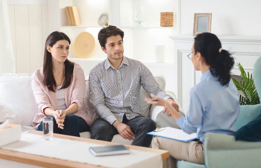 How Your Sibling Relationships Affect Your Marriage, According To Clinical Psychologist