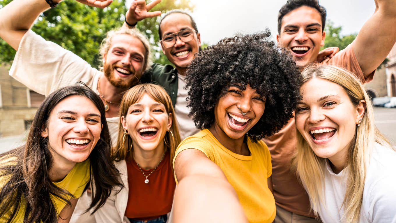 Social Skills The Most Charismatic People Have Perfected, According To Psychology Charismatic people with social skills.