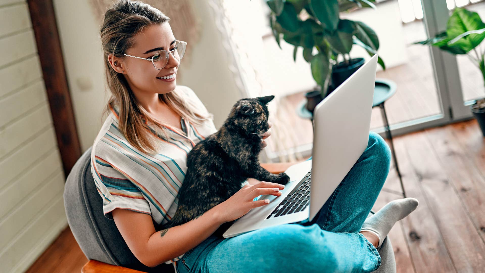 woman focusing on her work on computer