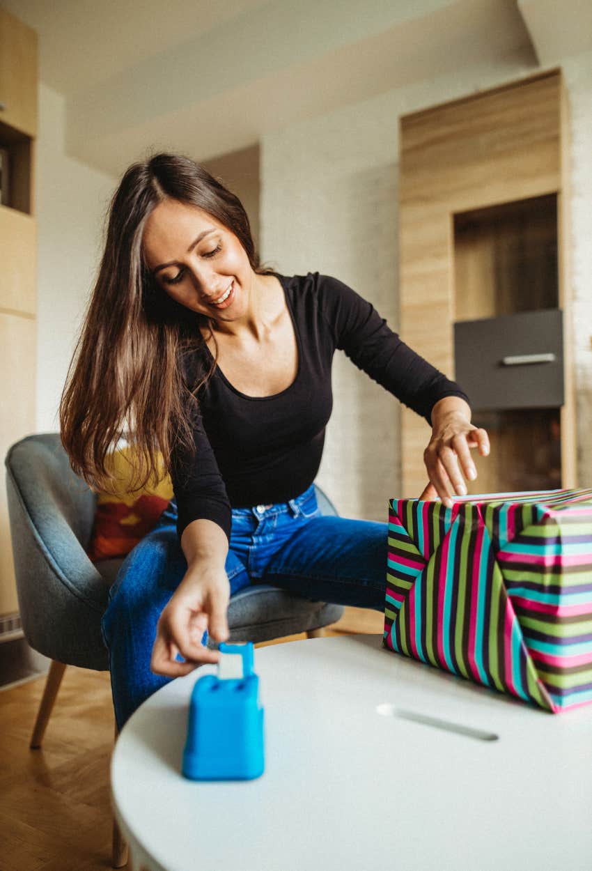 Mom got strict gift rules just three days before the child's party
