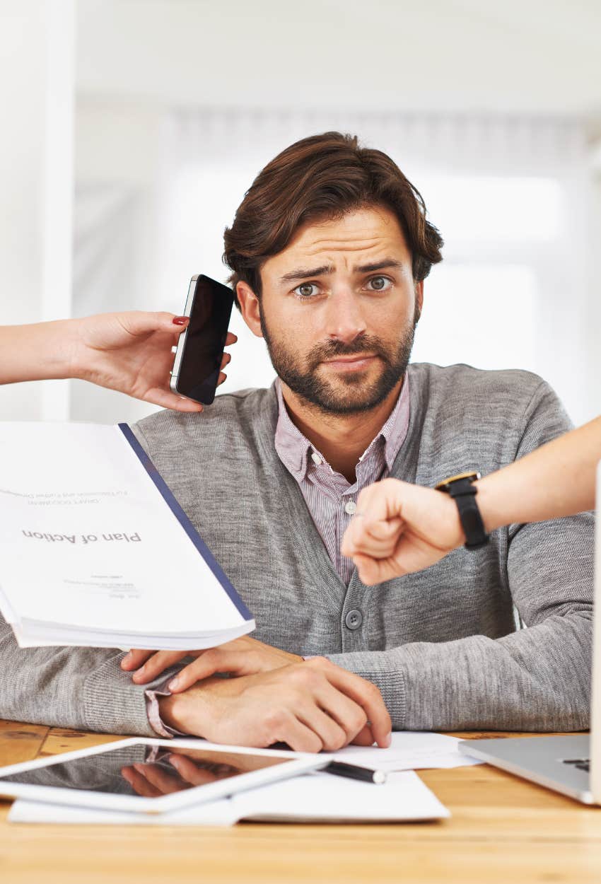 Saying yes at work behavior look unprofessional