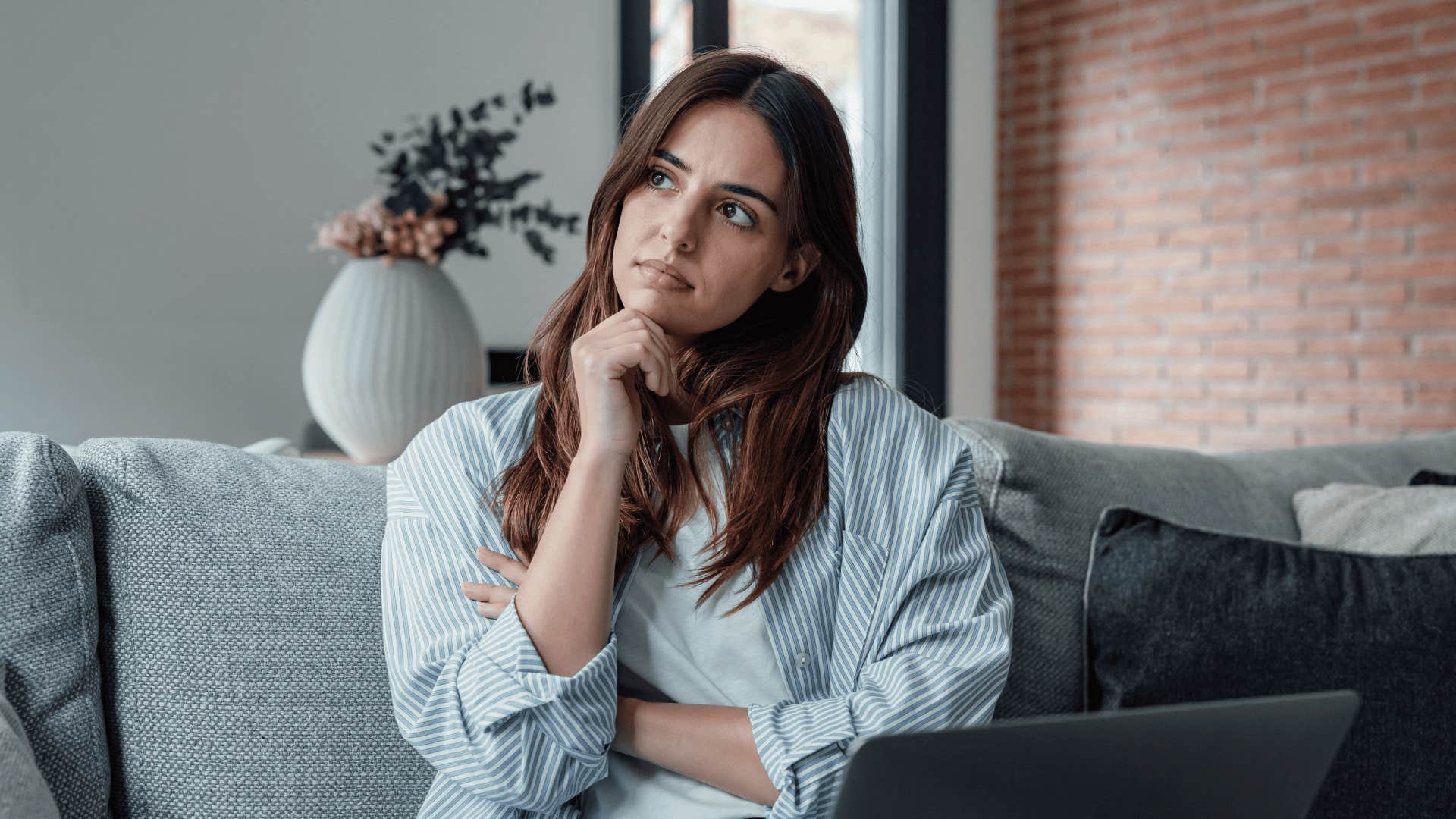 woman alone because she didn't get the confidence she needed as a child from her parents