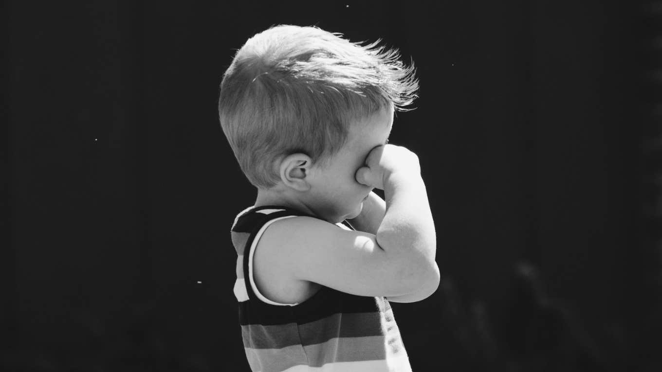 Subtle Ways Your Body Shows You Didn't Get The Love You Needed From Your Parents Kid needs love from parents.