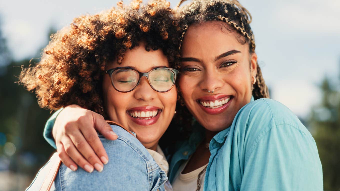 magic phrases smartest people use to smooth over conflict, according to experts Smart person smoothing over conflict, friend feeling validated and heard.