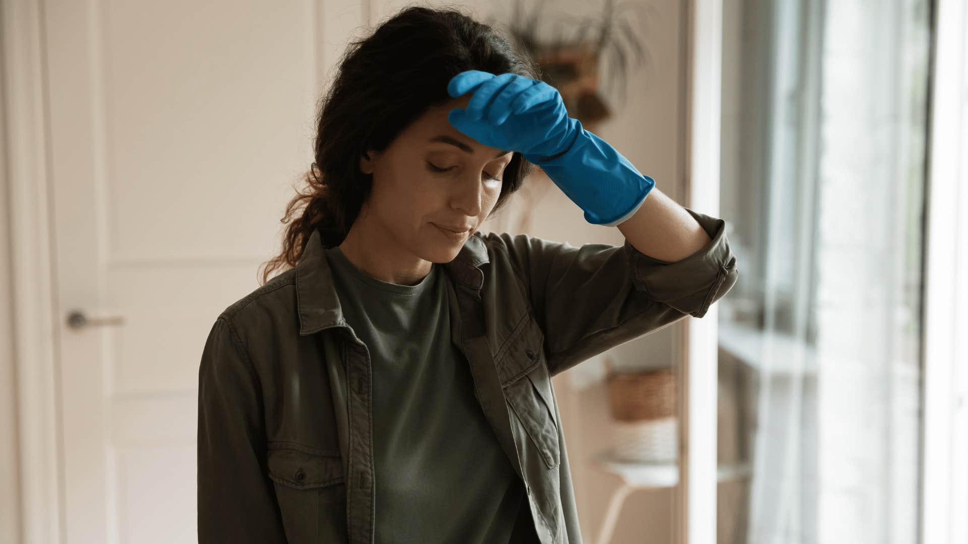 woman who thinks chores are the wife's responsibility
