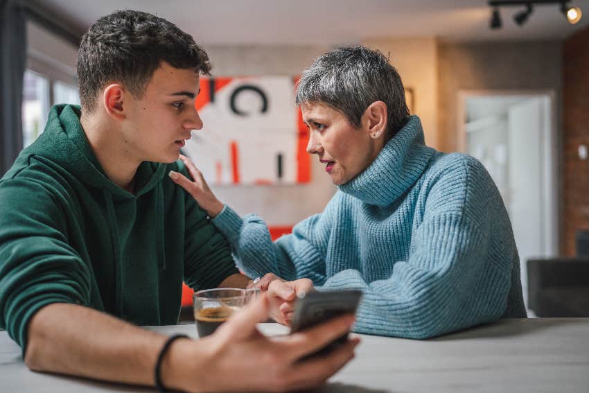 Behaviors Of Parents Who Raise Boys That Grow Up Lonely And Isolated
