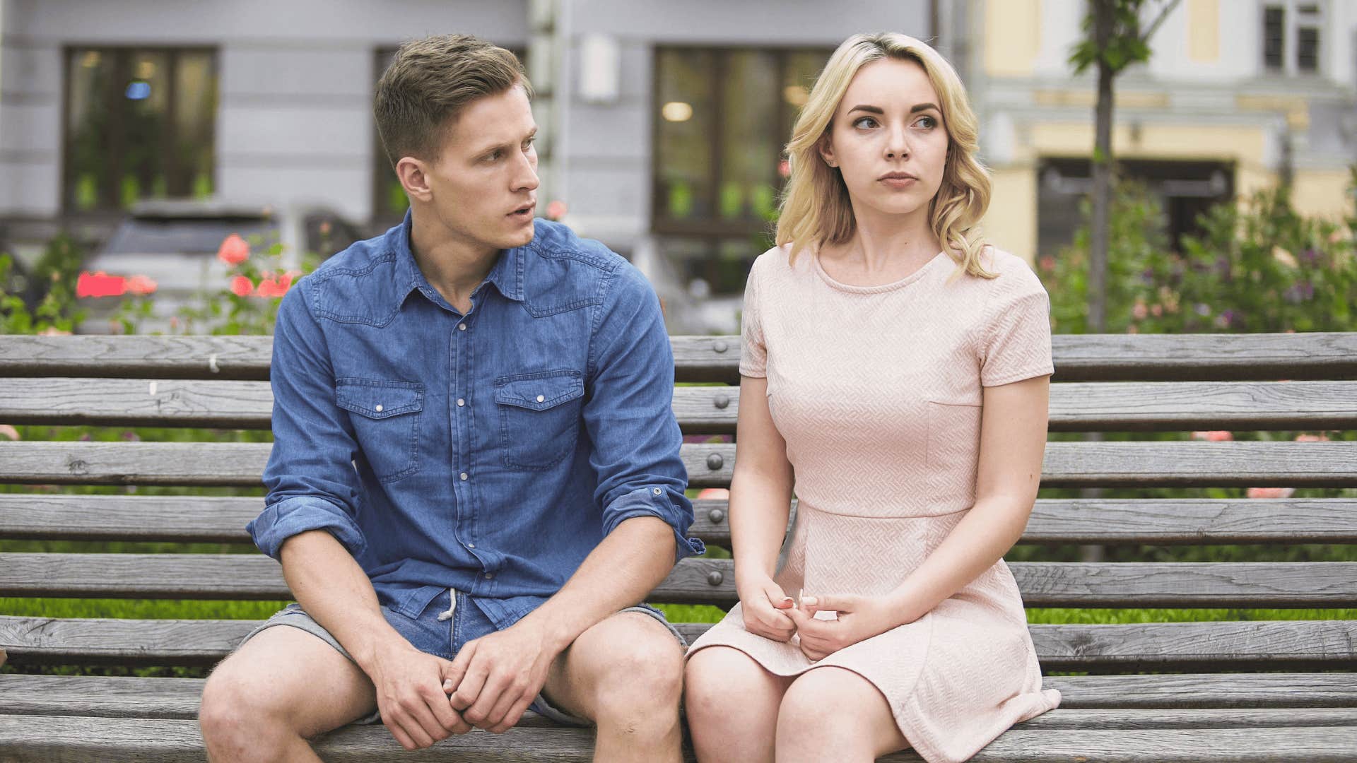 woman breaking up with man because their vibes don't match