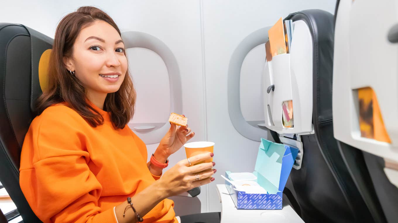 Passenger On Frontier Flight Forced To Tip After Buying An In-Flight Snack Frontier passenger who was forced to tip after buying a snack