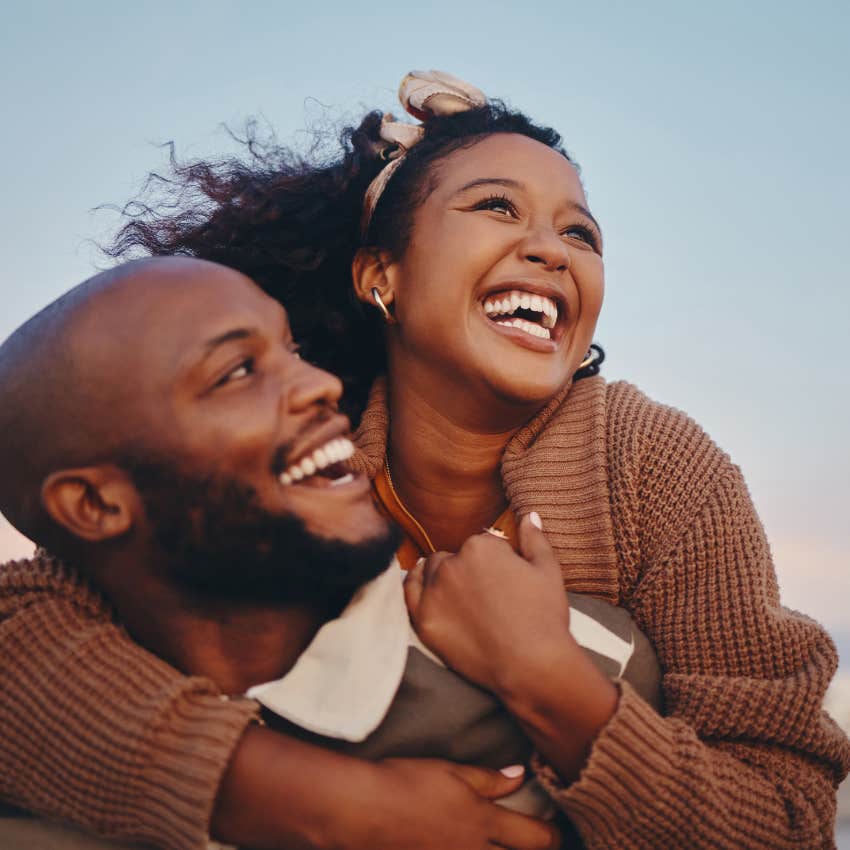 smiling couple that know relationship secrets