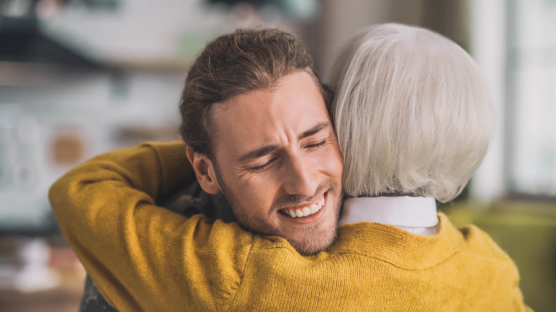 man craves his narcissistic mom's approval