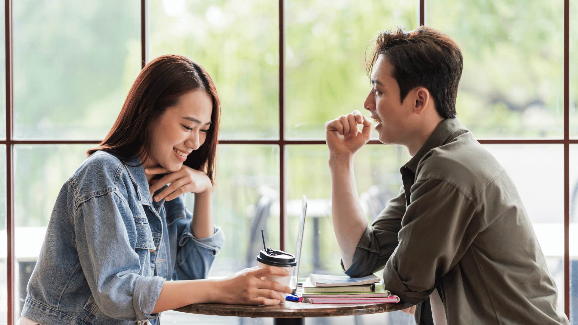Top-tier husband says what he feels to smiling woman
