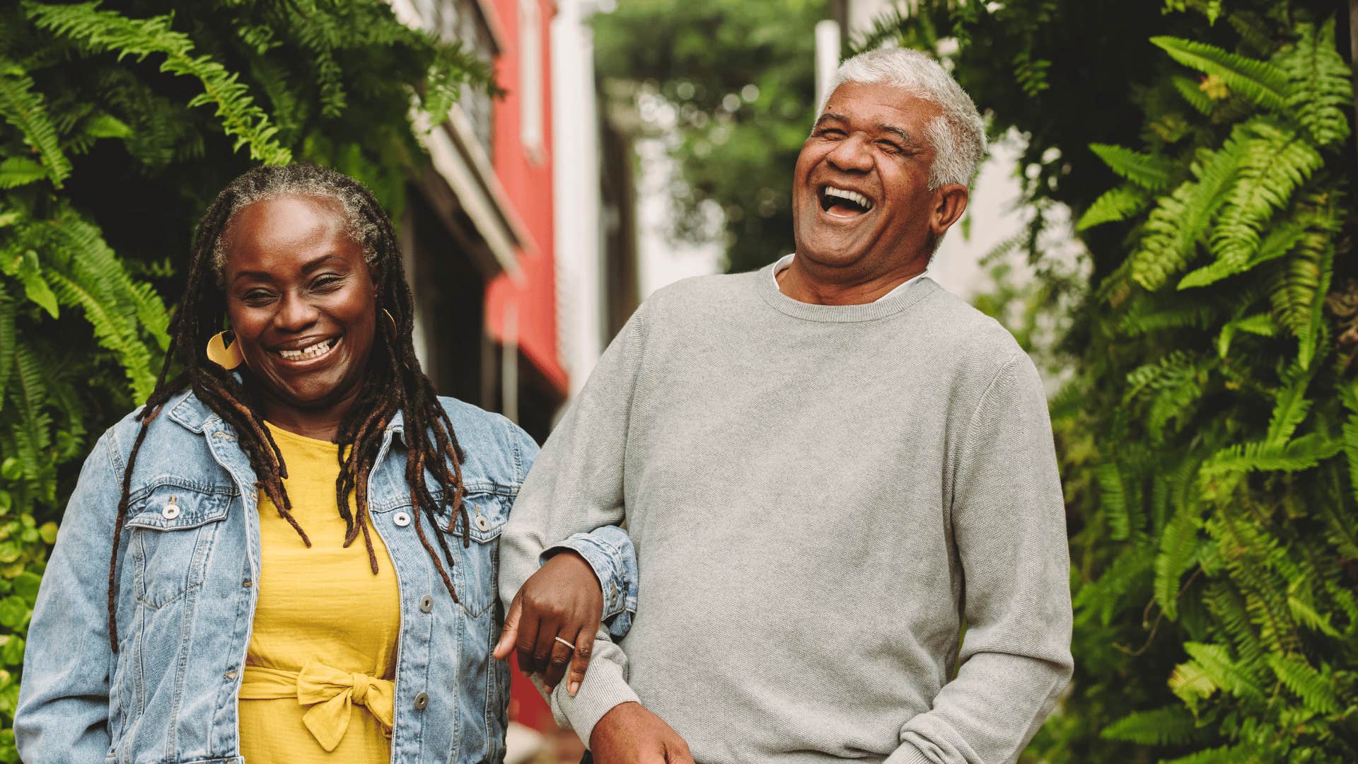 Top-tier husband laughs with spouse to avoid pettiness
