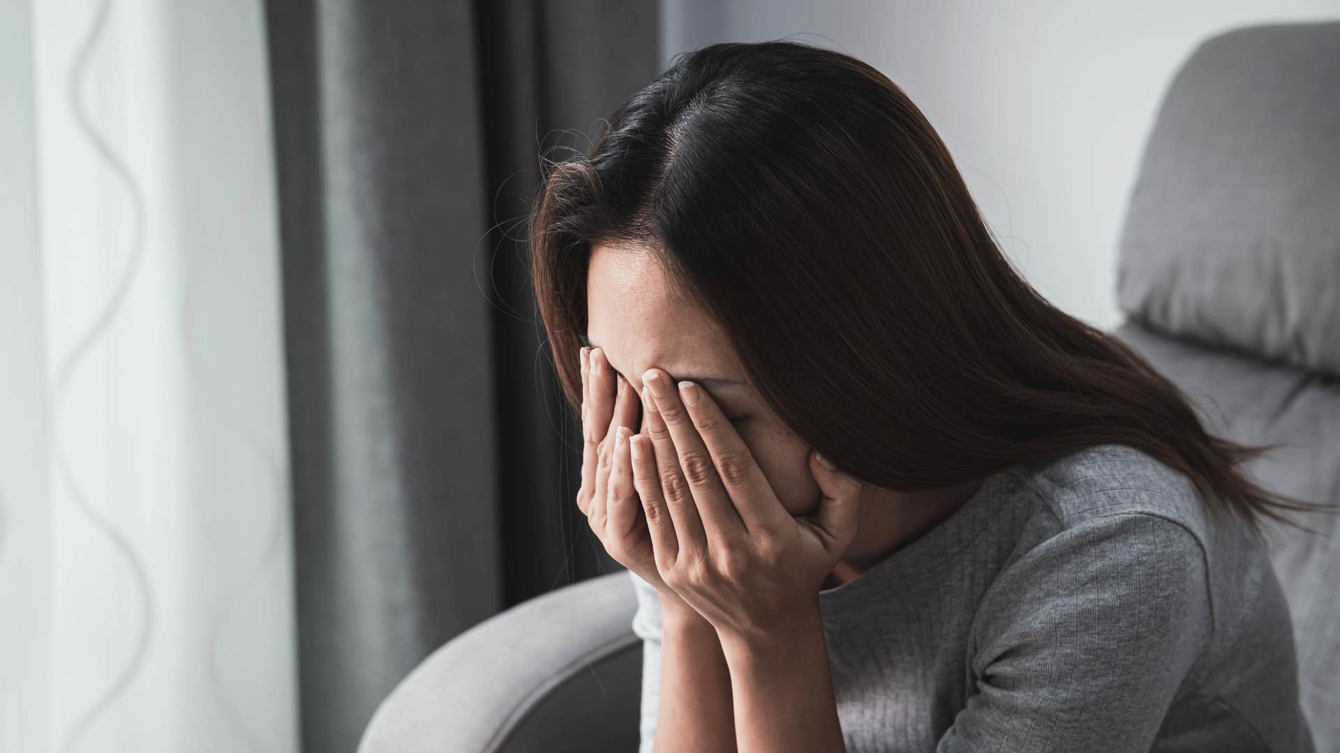 woman whose relationship is incompatible because she always feels misunderstood