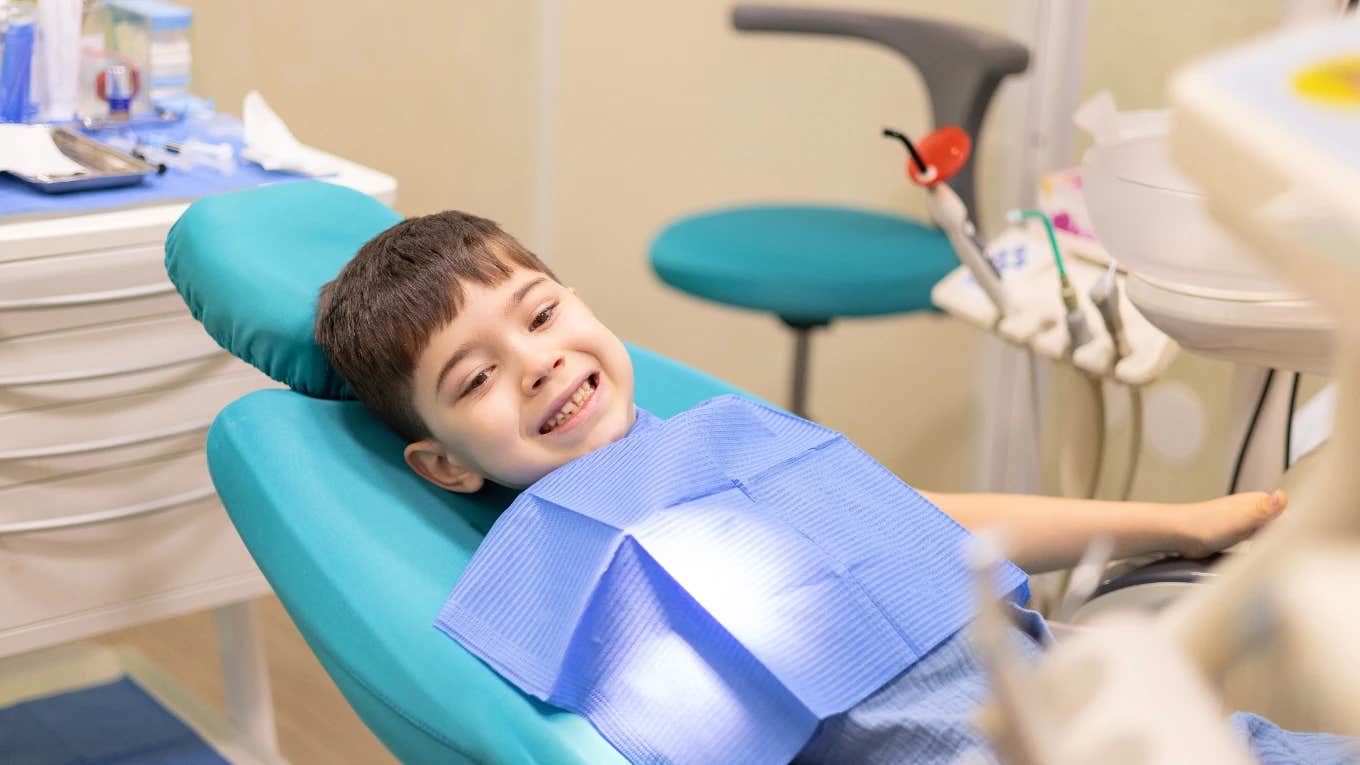 Things A Dentist Dad Never Lets His Kids Do kid whose dad is a dentist