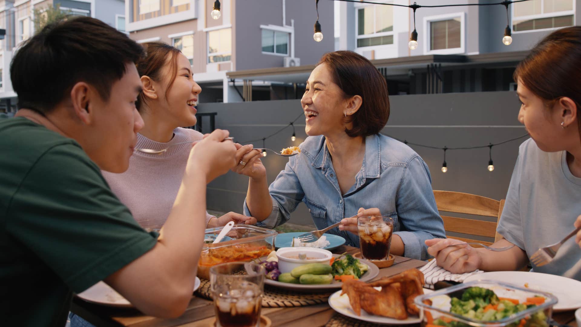 Three adult children realize their mother’s real personality.