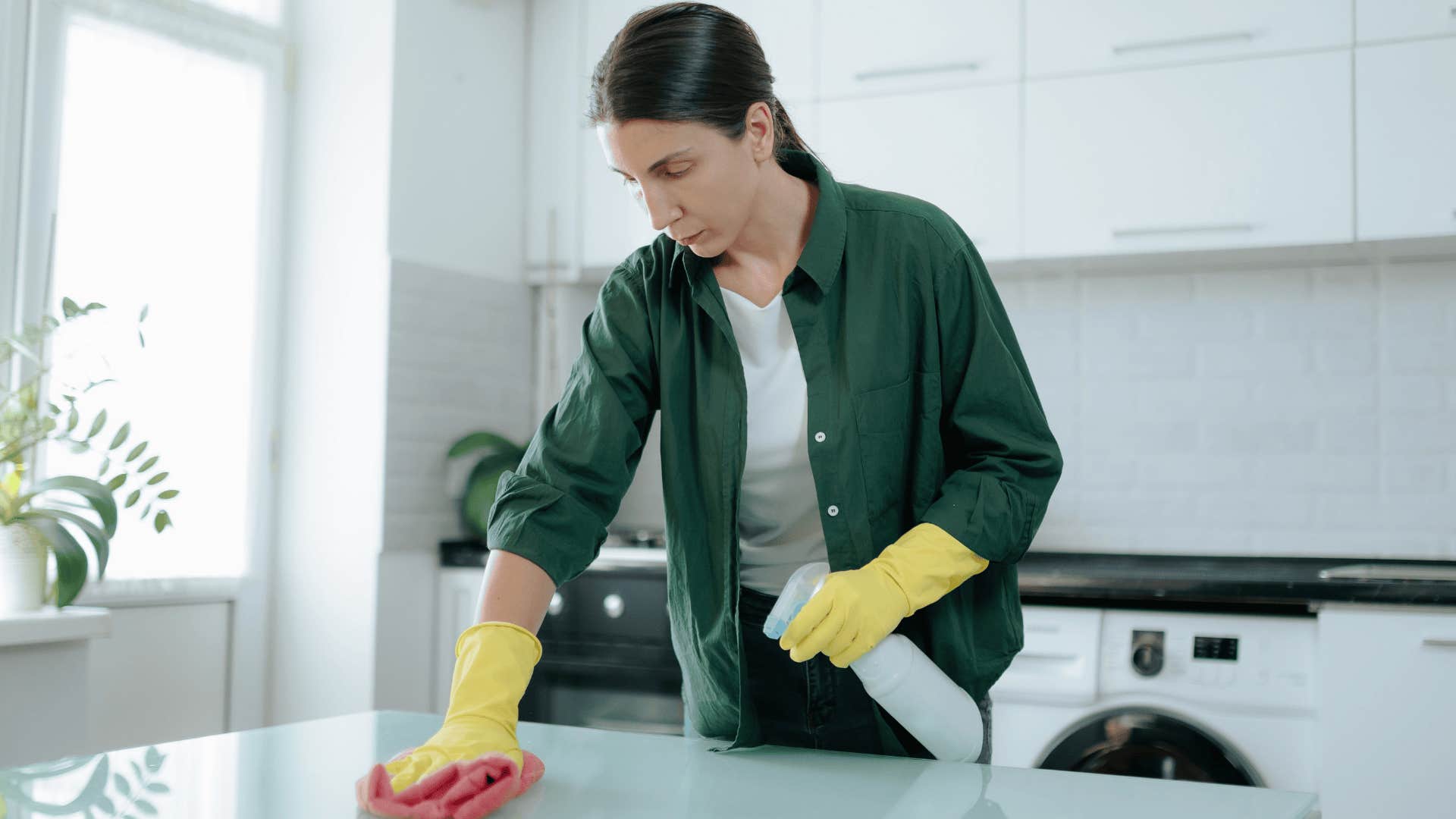 woman who experiences excessive cleanliness as a result of mental illlness