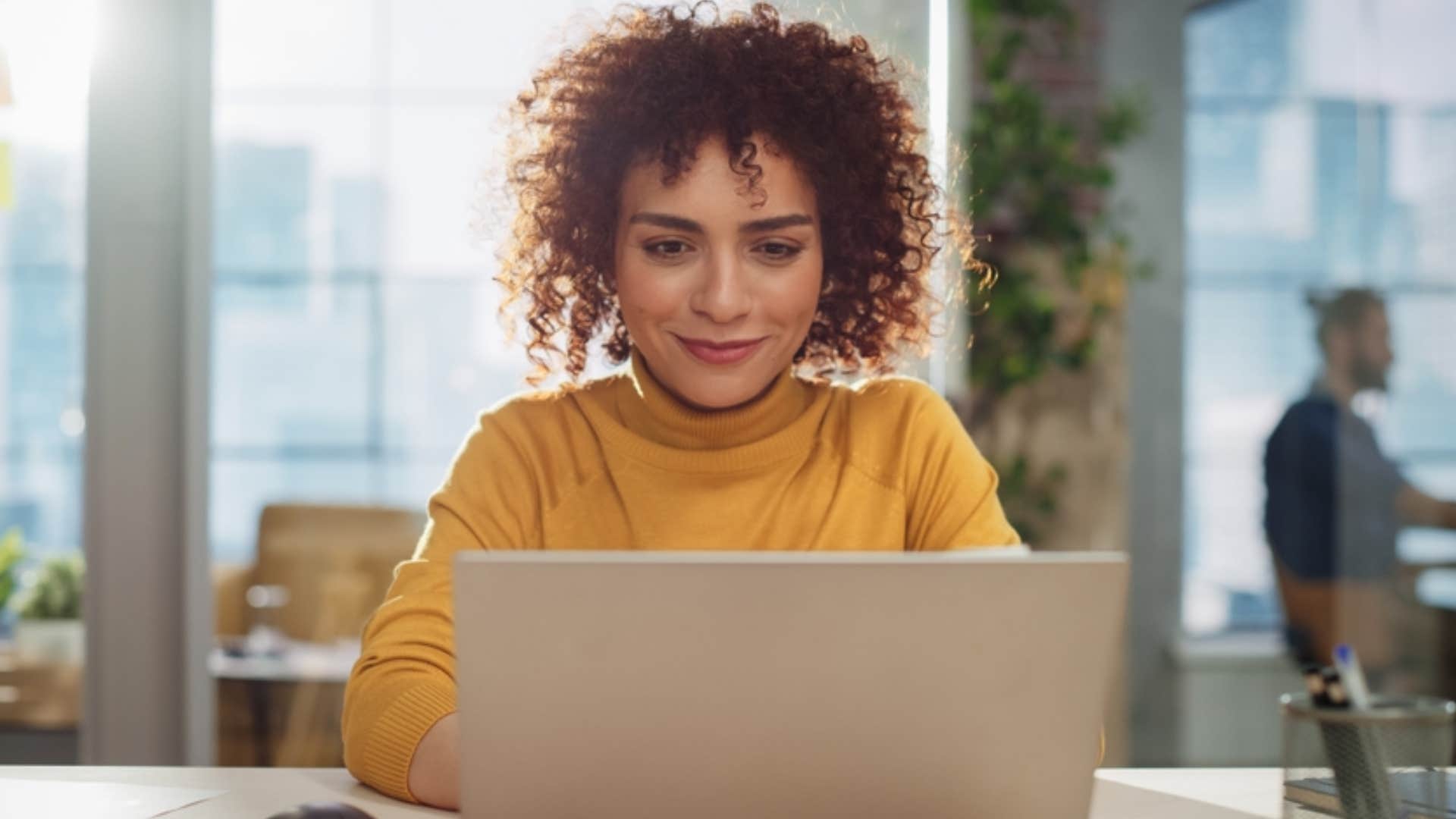 employee customizing software 