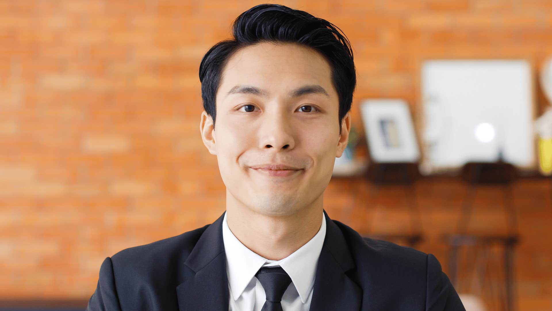 Job interviewer is not impressed hearing jargon like ASAP