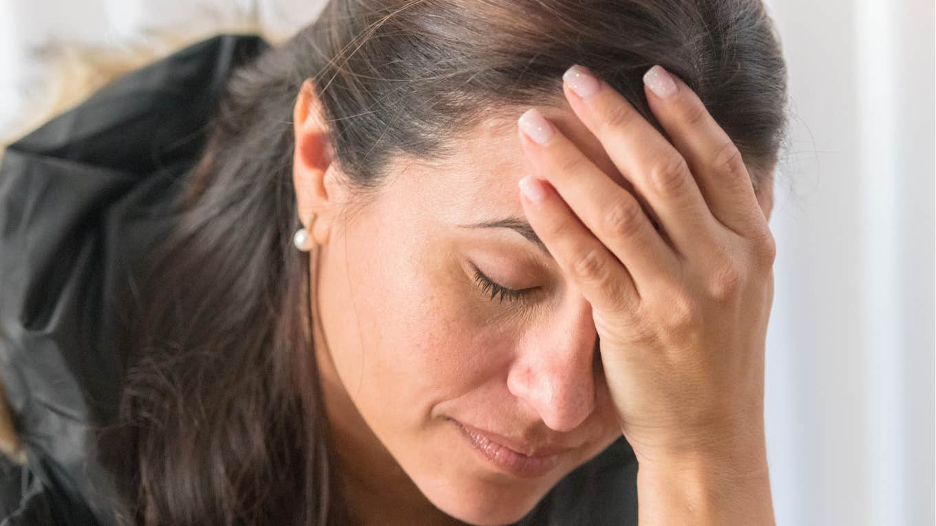 Concerning Signs Someone’s Partner Might Be ‘Monkey Branching’ Them, According To Psychology Womans partner is monkey branching.