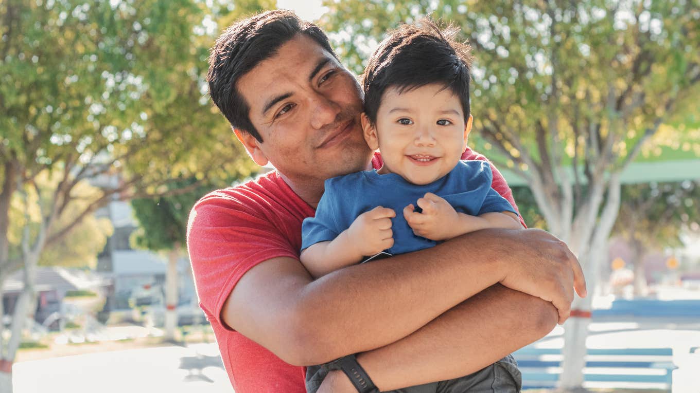 Dad Feels Guilty For Only Wanting One Kid Because Something's Off With Only Children dad who feels guilty for only wanting one kid