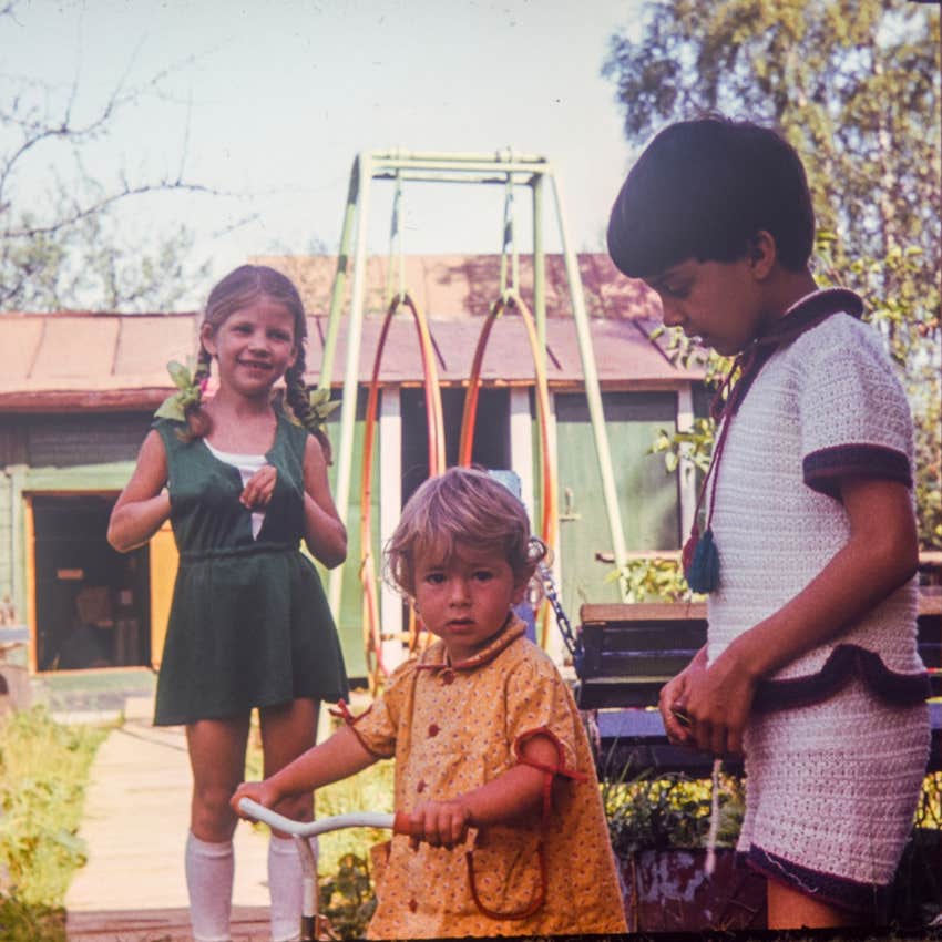 gen-x children playing outside