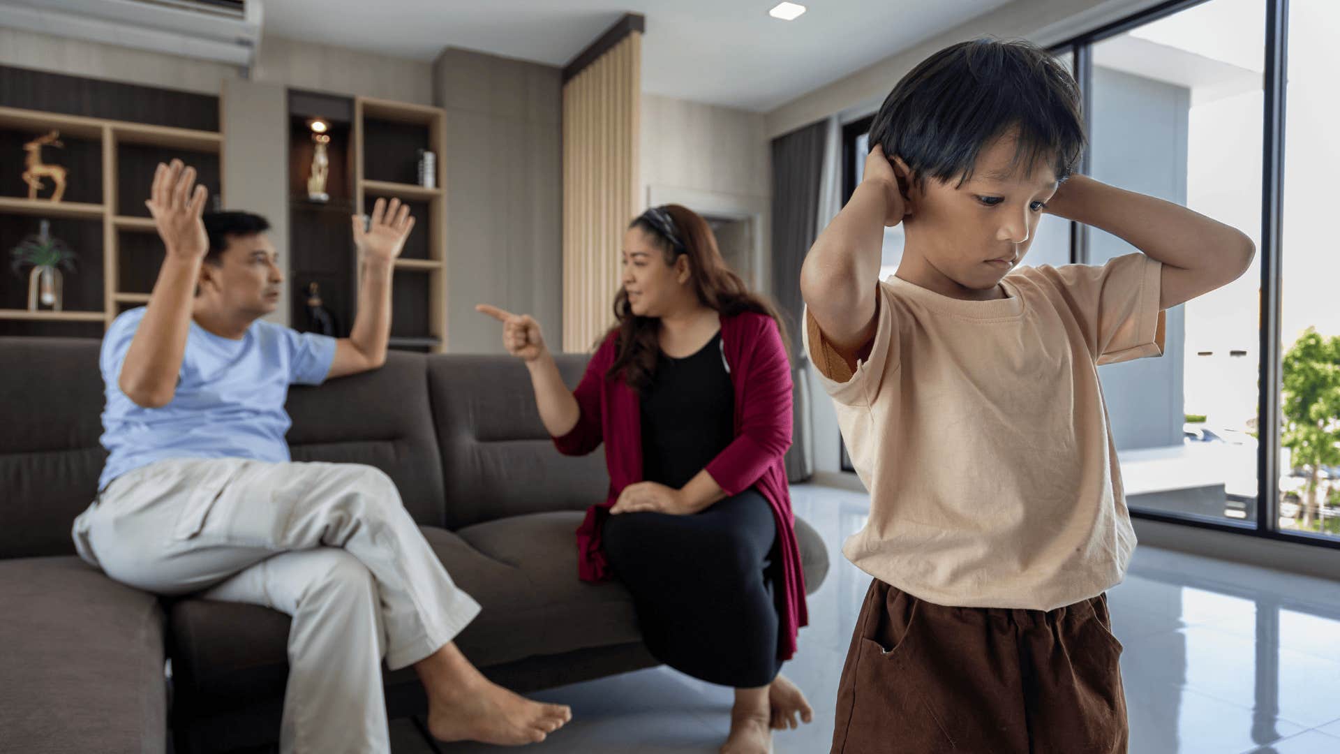 emotional chaos childhood parents going through a divorce