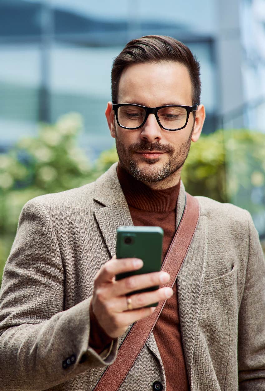 checking work online is a highly praised work habit that eventually leads to burnout