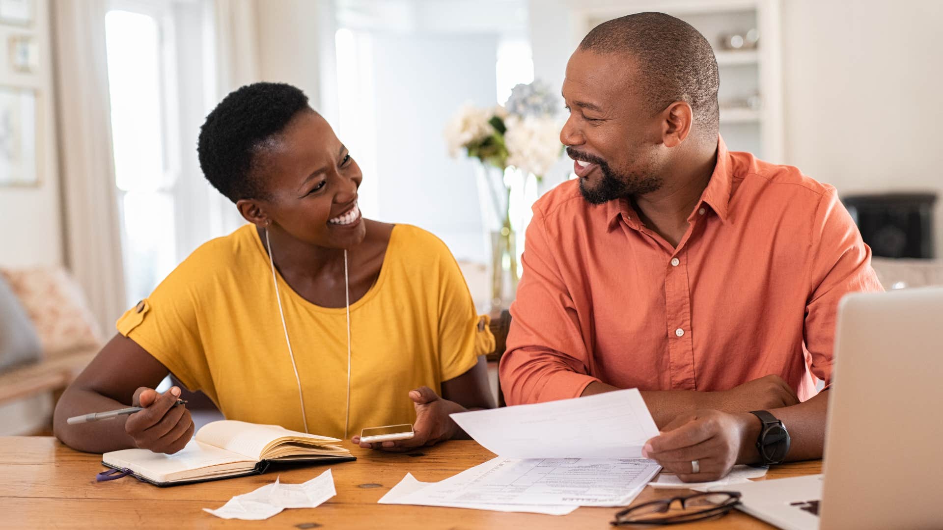 Couple has intuitive money spending mindset