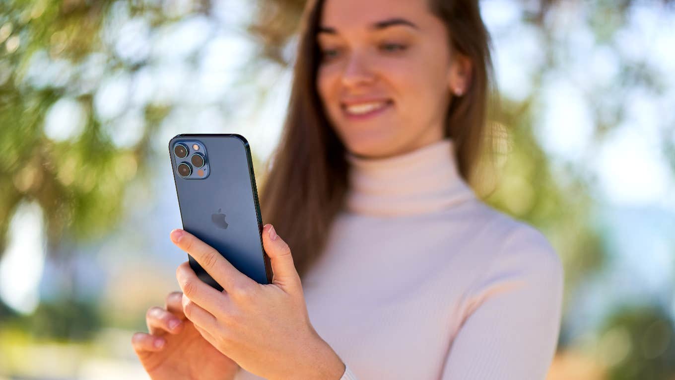 woman with iphone made in the usa