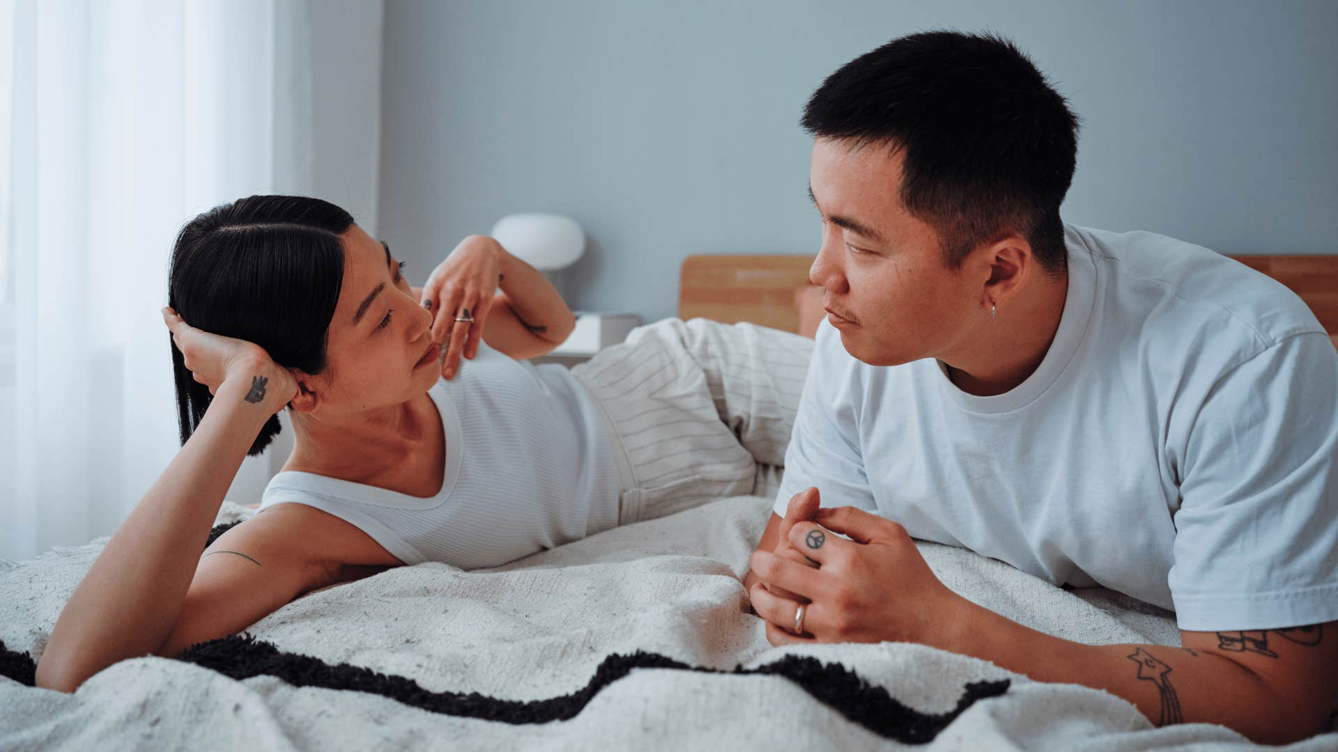 couple having important conversation make relationship stronger juno retrograde 2025