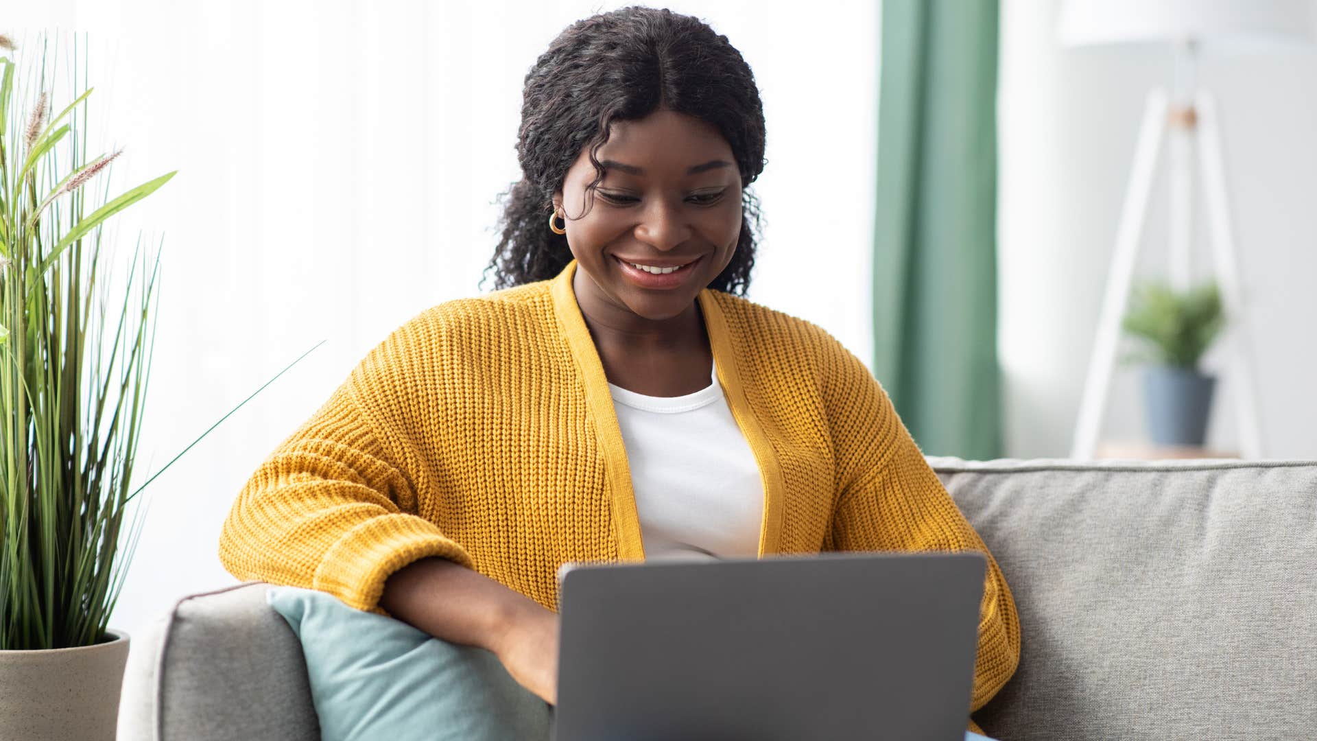creative woman focusing on quanity and quality