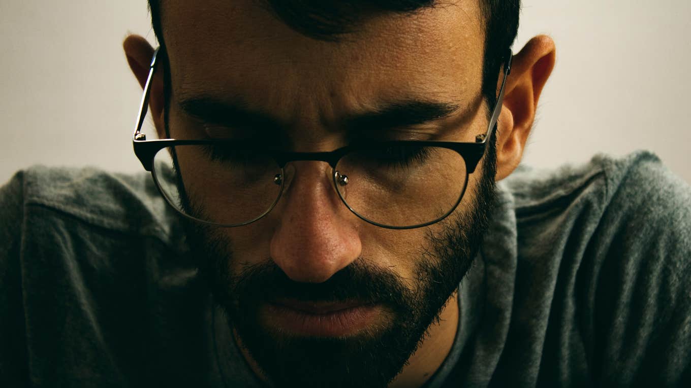 Attitudes Of Men Who Are Destined To Grow Old Lonely And Isolated, According To Psychology Man is lonely and isolated.