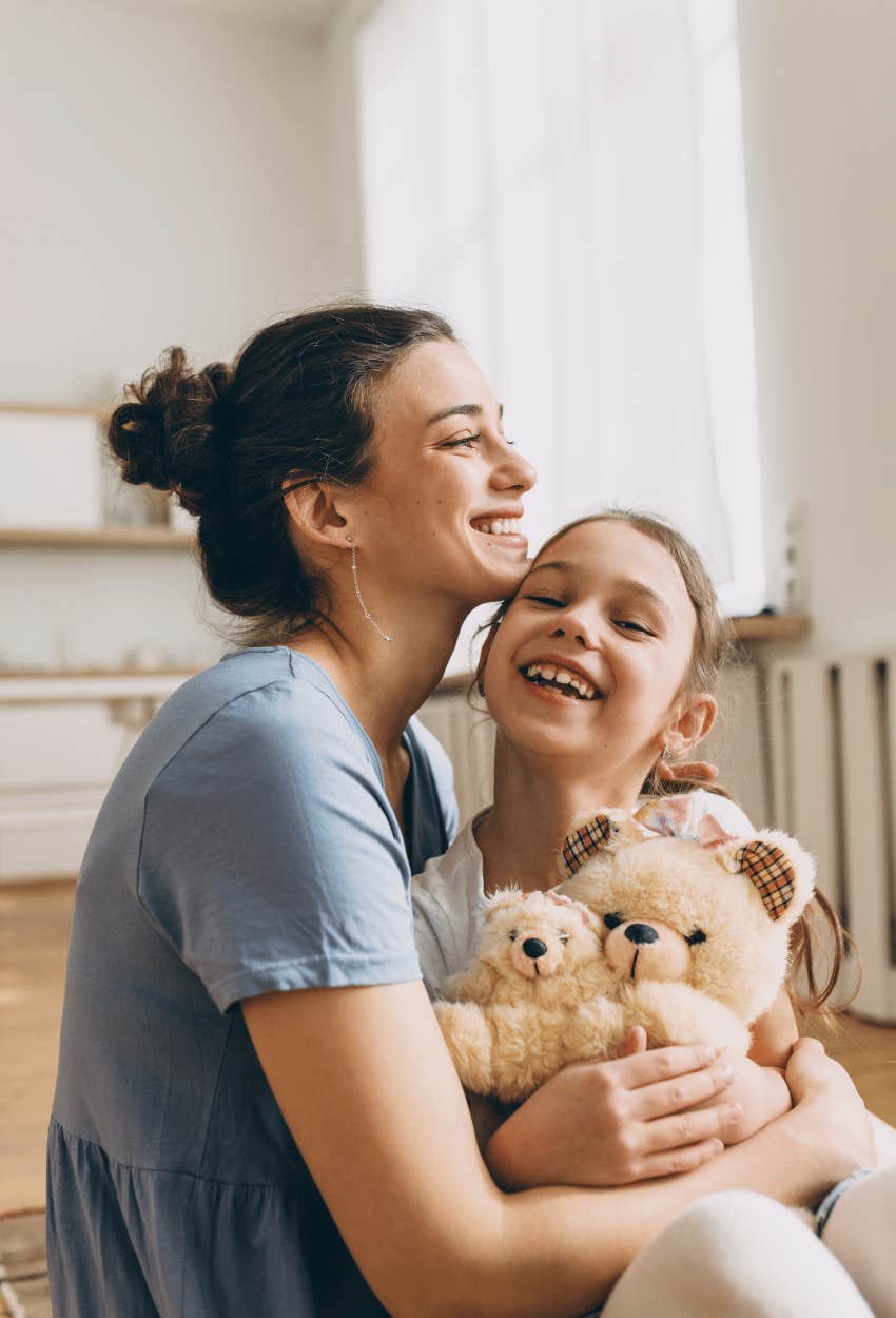 mom letting daughter be herself