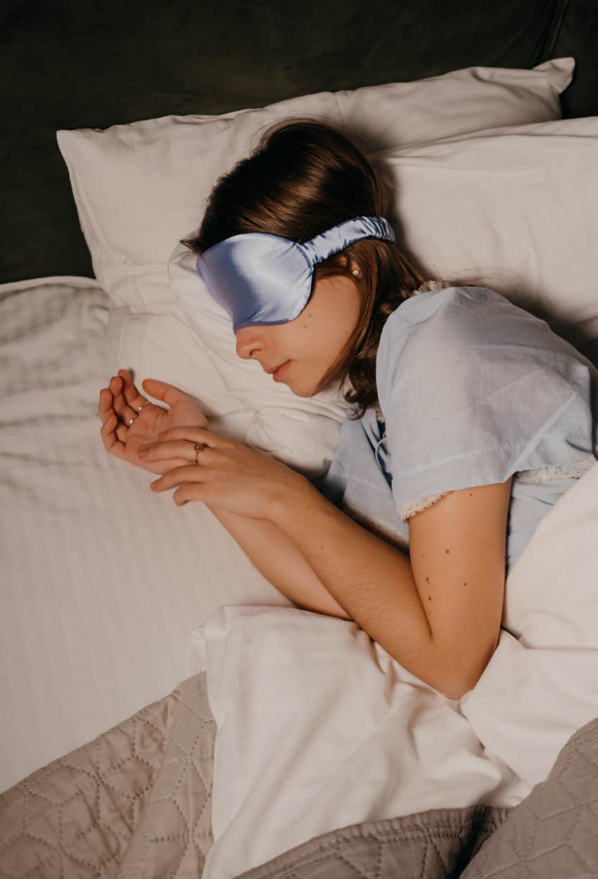 people dont dread mondays habits consistent sleep schedule