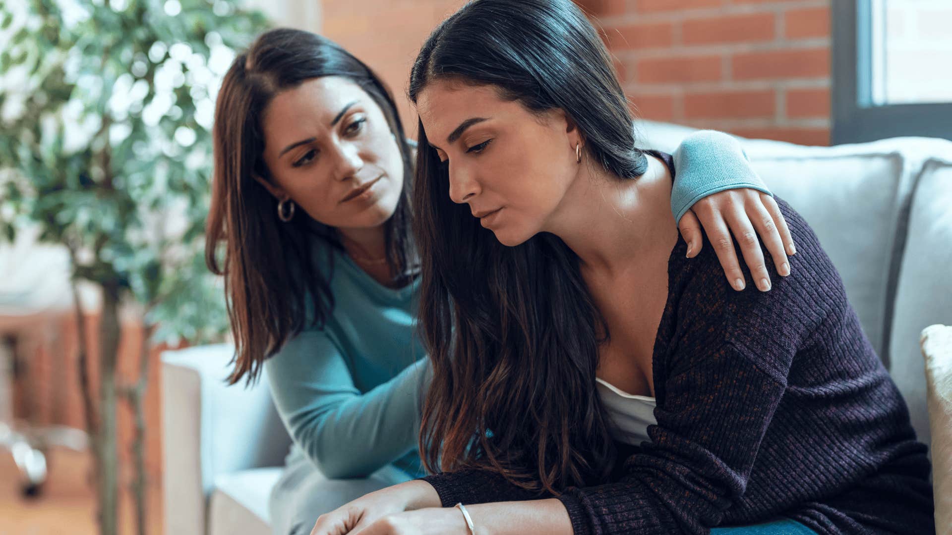 upset woman who was raised by emotionally immature parents with friend 