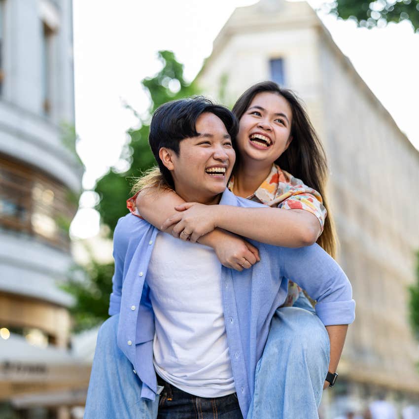 woman with admirable qualities that make men swoon