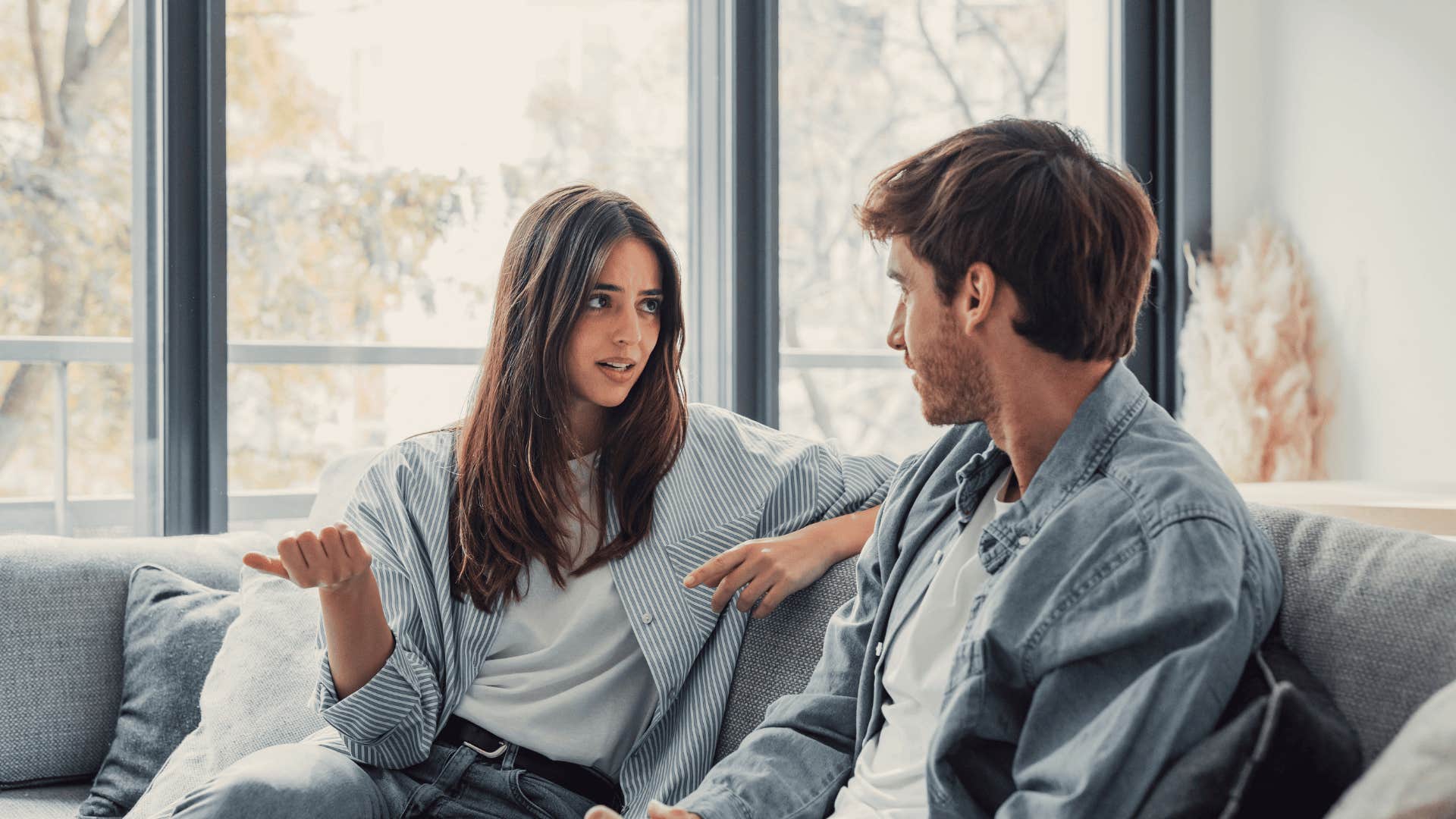 woman who feels like home to men listening to man