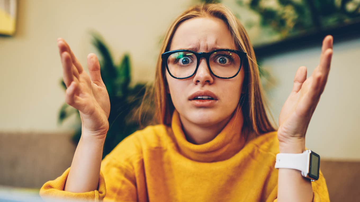 Reasons Millennials Who Can't Work A Full Day With Any Sense Of Urgency Usually Have stressed millennial woman at work