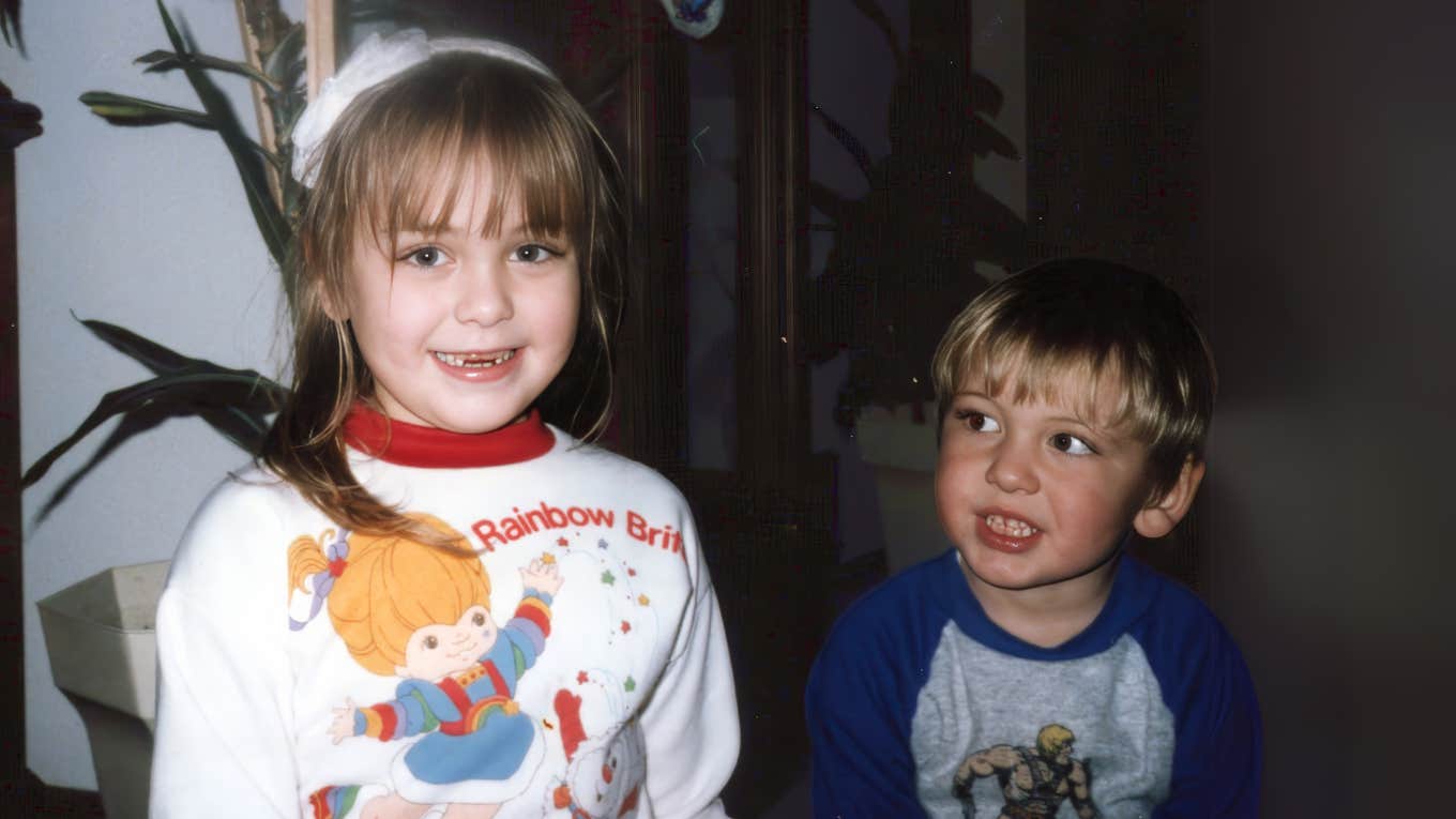 Signs You Grew Up With A Little Brother And Your LIfe Is (Mostly) Better For It Young girl growing up with little brother.