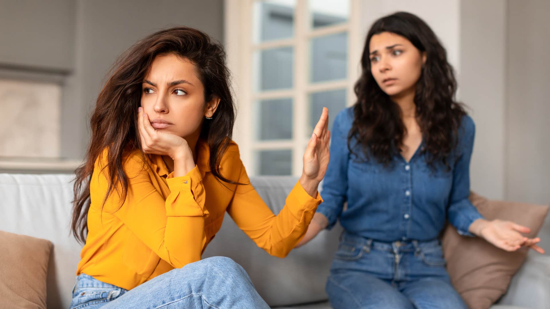 woman doesn’t respect her friends' boundaries